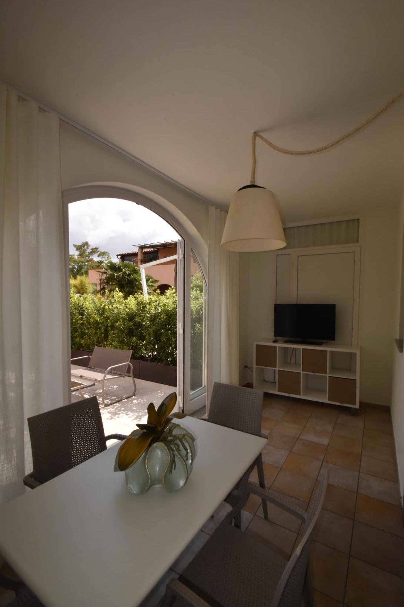 Villaggio Eden - Clima, Parcheggio E Spazio Esterno Privato Apartment
